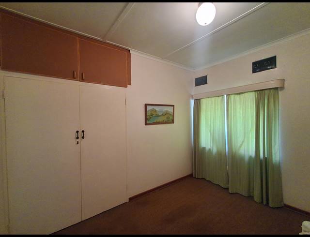 3 BEDROOM FREESTANDING FOR SALE IN STILFONTEIN EXT 4